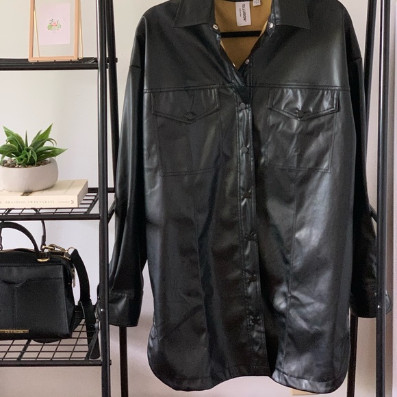 Thigh-length pleather jacket, Black, US size 6, Collusion Brand. - Picture 5 of 5